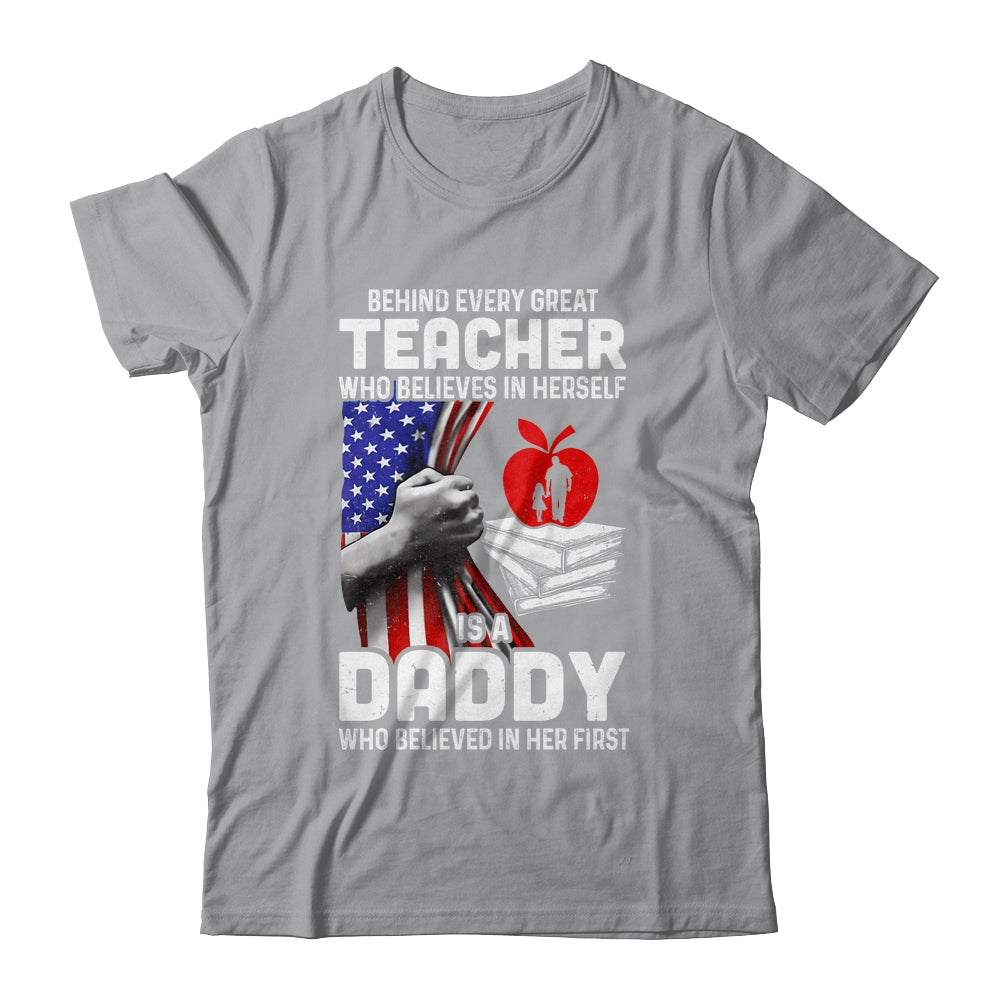 Behind Every Great Teacher Is A Great Mom July Of 4th Shirt & Hoodie | siriusteestore