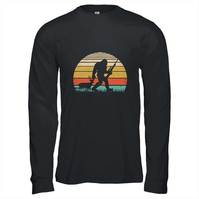 Funny Bigfoot Hunting Sasquatch Outdoor Retro Men Women Shirt & Hoodie | siriusteestore