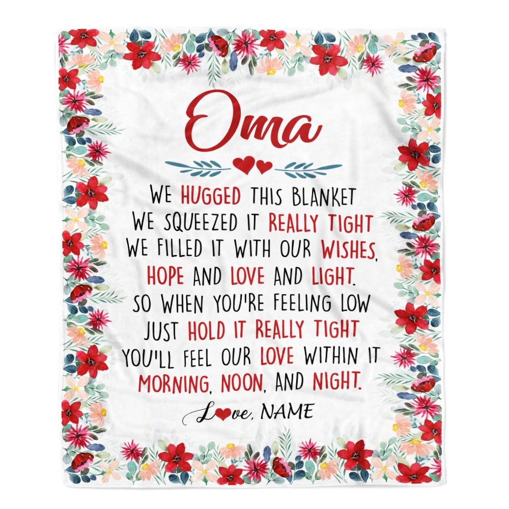 Personalized Oma Blanket From Grandkids Grandson Granddaughter We Hugged This Blanket Oma Birthday Mothers Day Christmas Customized Fleece Throw Blanket | siriusteestore