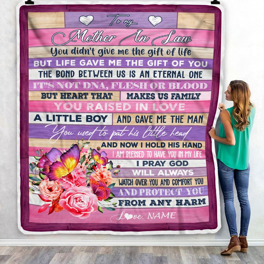 Personalized To My Mother In Law Blanket From Daughter Heart Makes Us Family Butterfly Flower Birthday Mothers Day Christmas Customized Fleece Throw Blanket | siriusteestore