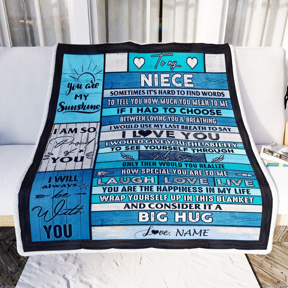 Personalized To My Niece Blanket From Aunt Auntie Uncle Wood Laugh Love Live Big Hug Niece Birthday Graduation Christmas Customized Bed Fleece Throw Blanket | siriusteestore