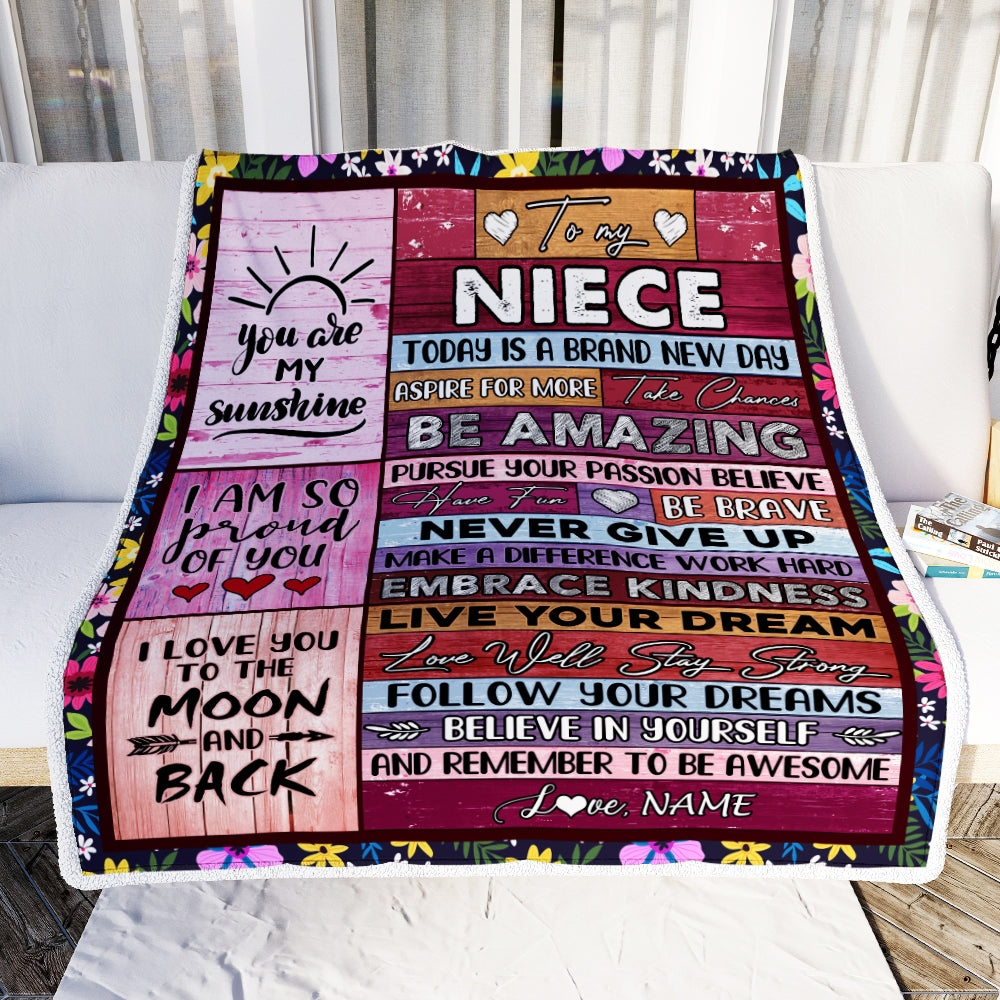 Personalized To My Niece Blanket From Aunt Uncle Never Give Up Live Your Dream Pink Wood Niece Birthday Graduation Christmas Customized Fleece Blanket | siriusteestore