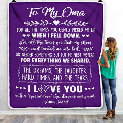 Personalized To My Oma Blanket From Grandkids I Love You With A Special Love Oma Birthday Mothers Day Christmas Customized Fleece Throw Blanket | siriusteestore